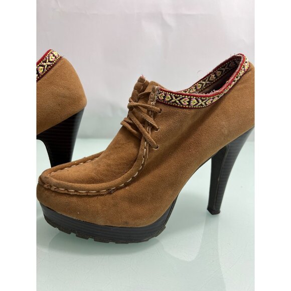 Anne Michelle Moccasin Style Heels Shoes Women's Size 8 - Picture 1 of 11